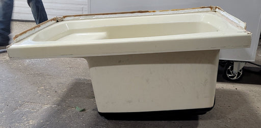 Used RV Bath Tub 34 1/2” x 23 1/2” Center Drain- Step Tub - Young Farts RV Parts
