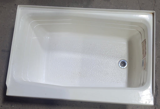 Used RV Bath Tub 36” x 24” RHD - Young Farts RV Parts