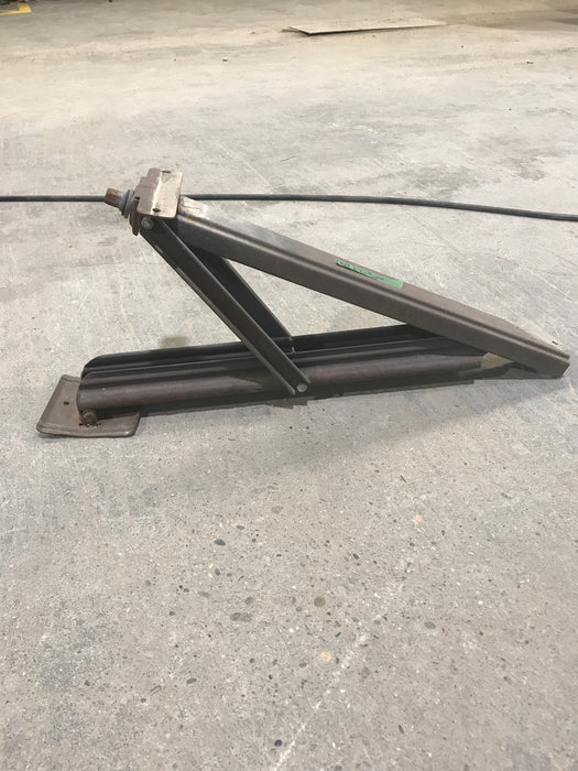 Used C-Type Stabilizing Jack