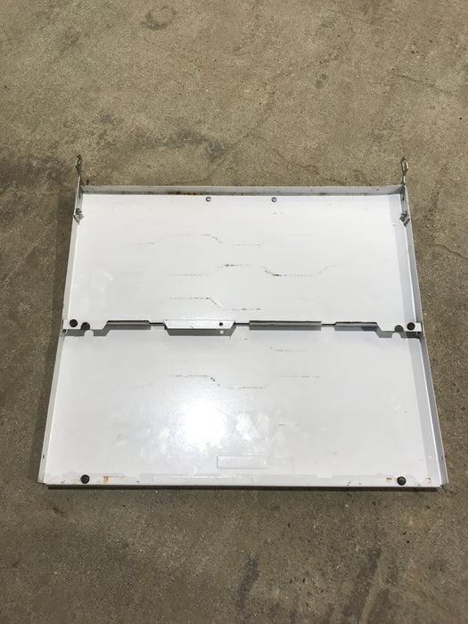 Used MAGIC Chef Bi-Fold Cover CLY1610BDW