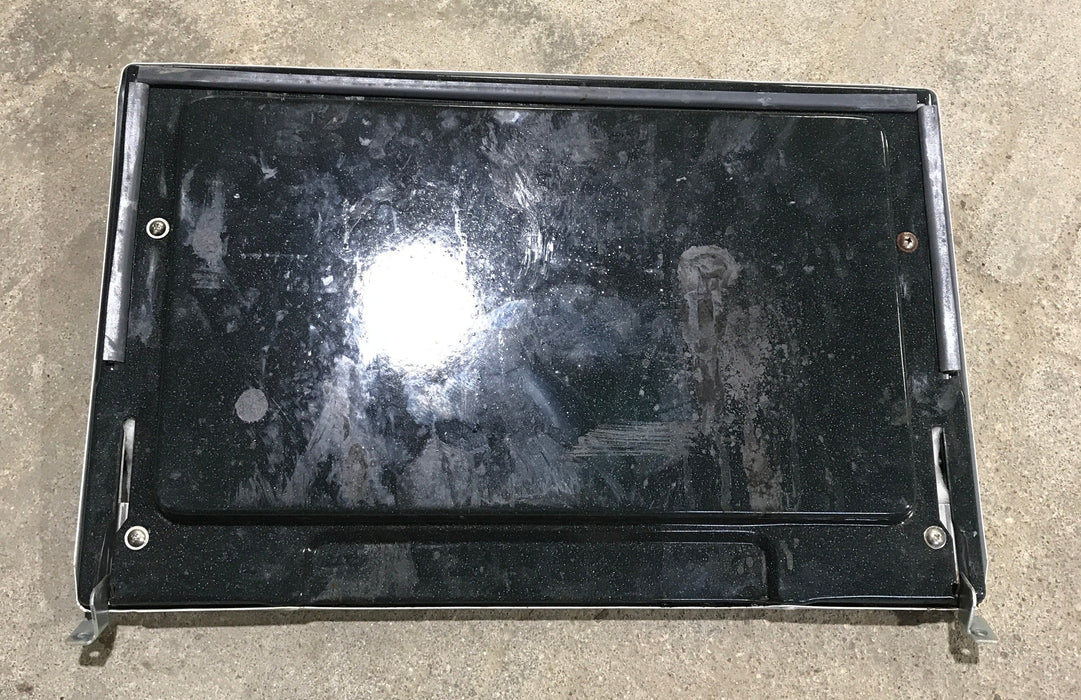 Used Magic Chef Oven Door 2401F12671 (WHITE FACEPLATE) - Young Farts RV Parts