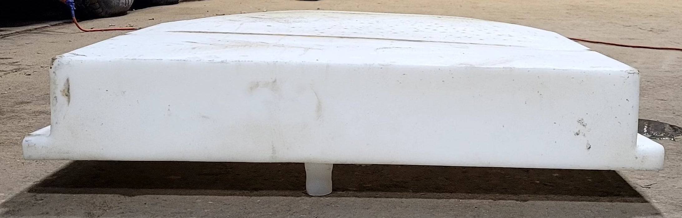 Used Fresh Water Tank 5” H x 31” W x 46 1/4” L - Young Farts RV Parts