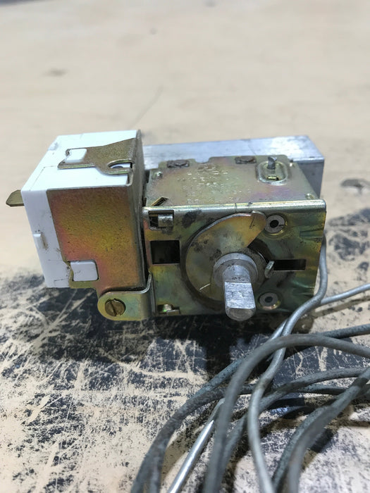 Used Dometic Combo Thermostat - 2007199009