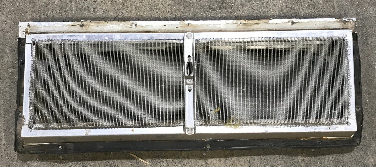 Used Silver Square Opening Window: 17 3/4" W x 5 1/2" H x 3/4" D