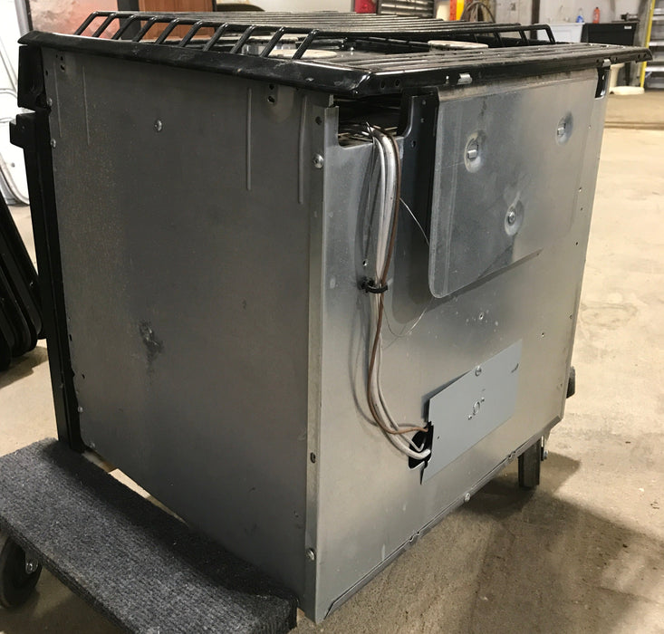 Used Atwood / Wedgewood range stove 3-burner R-V2135BBP