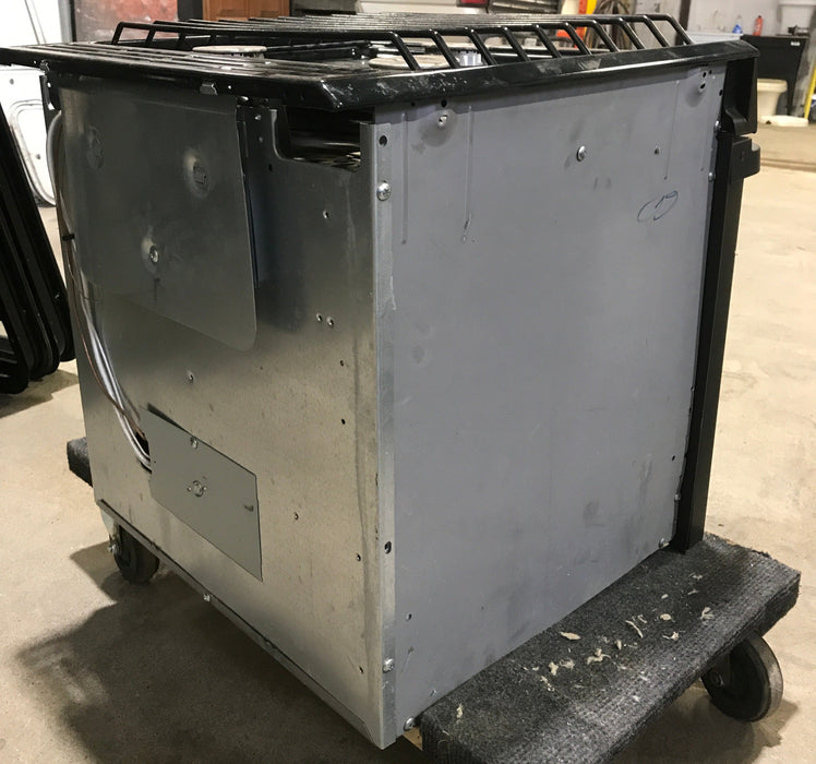 Used Atwood / Wedgewood range stove 3-burner R-V2135BBP