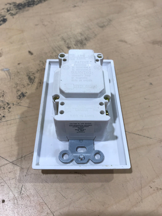 Used RV 125 Volt GFCI Wall Receptacle / Outlet
