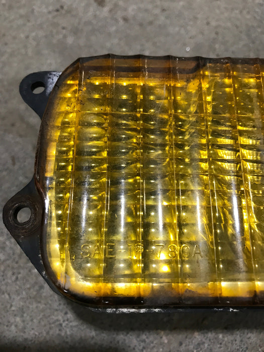 Used SAE IP 78GA - FORD Replacement Signal Light Assembly - Amber