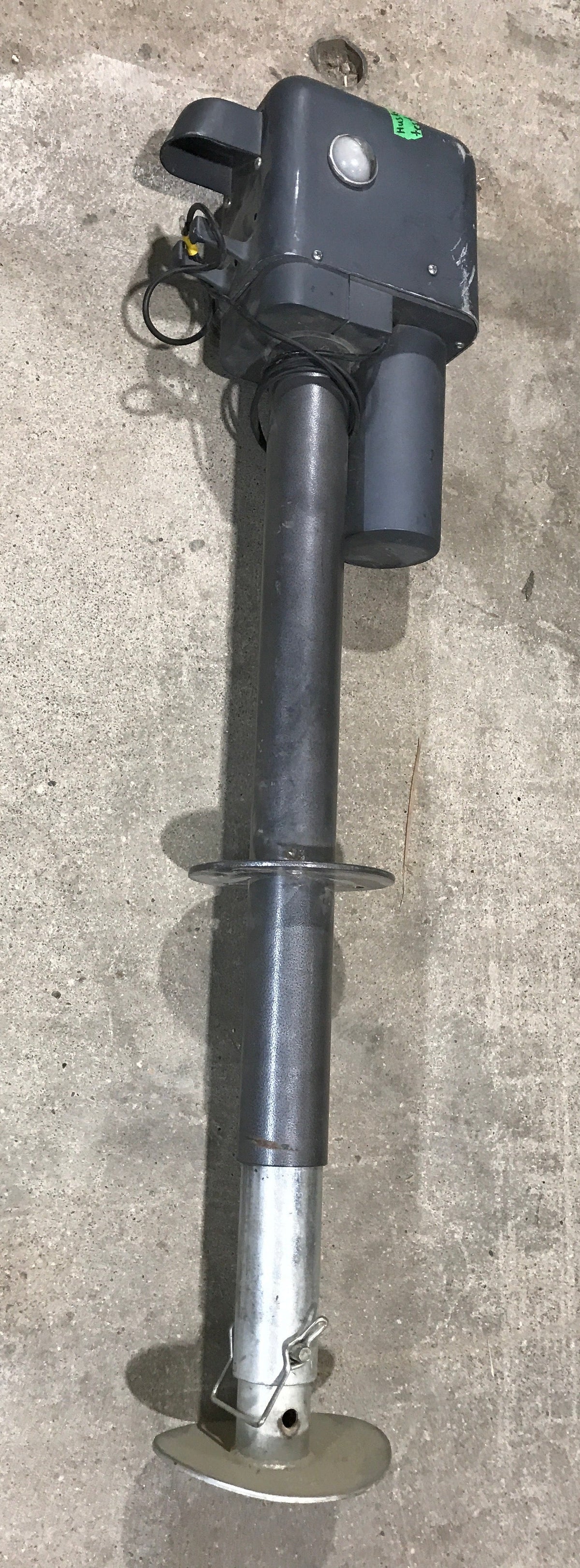 Buy Used Husky Brute Electric/Power Tongue Jack, A-Frame style - HB3000 ...