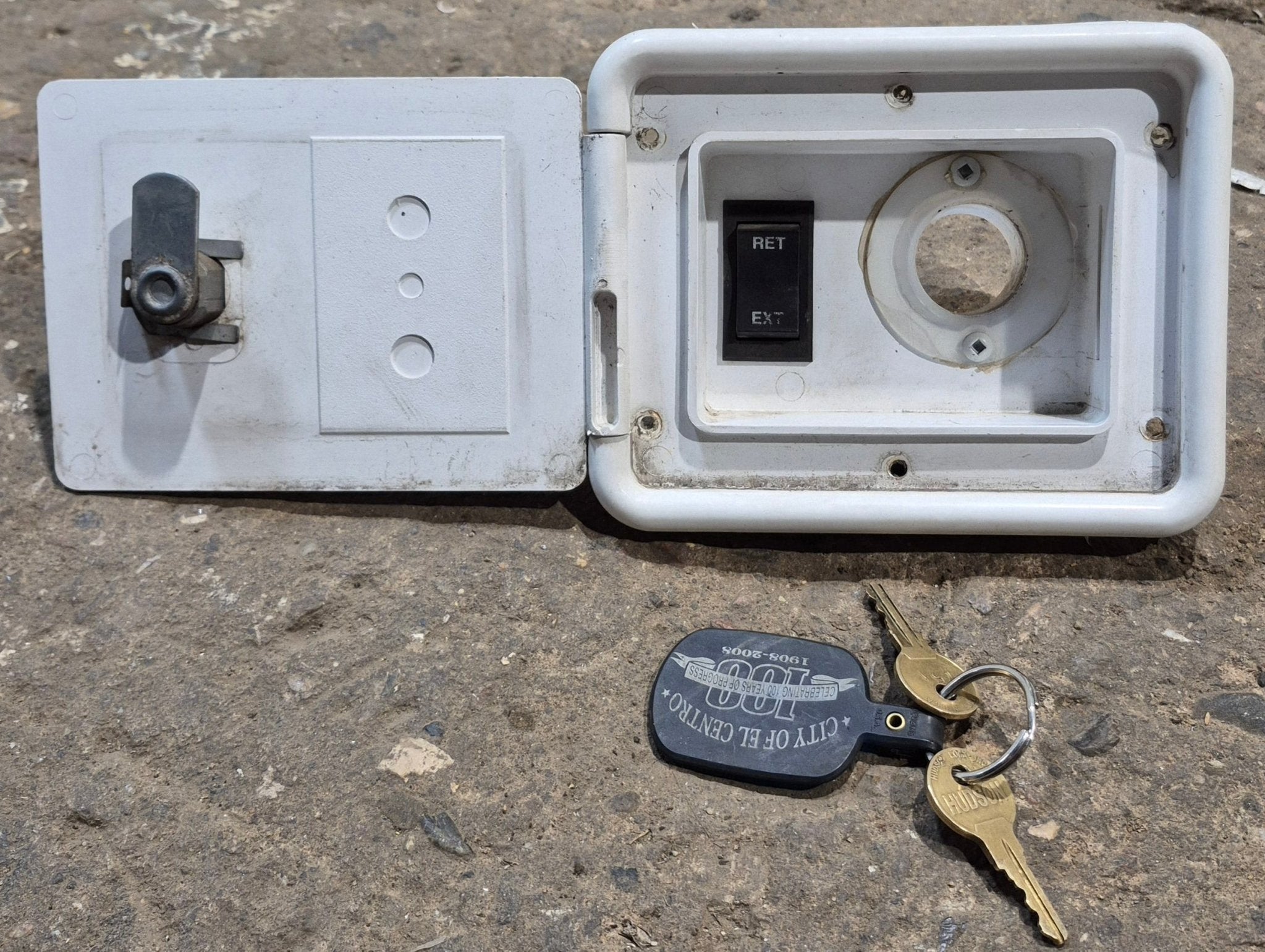Buy Used Access Hatch Landing Gear Legs Control Switch - 5
