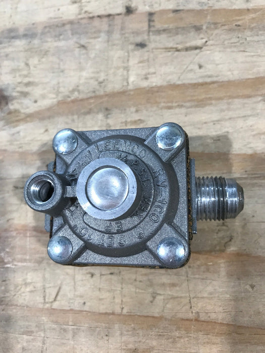 Used Atwood / Wedgewood Propane Regulator - Young Farts RV Parts