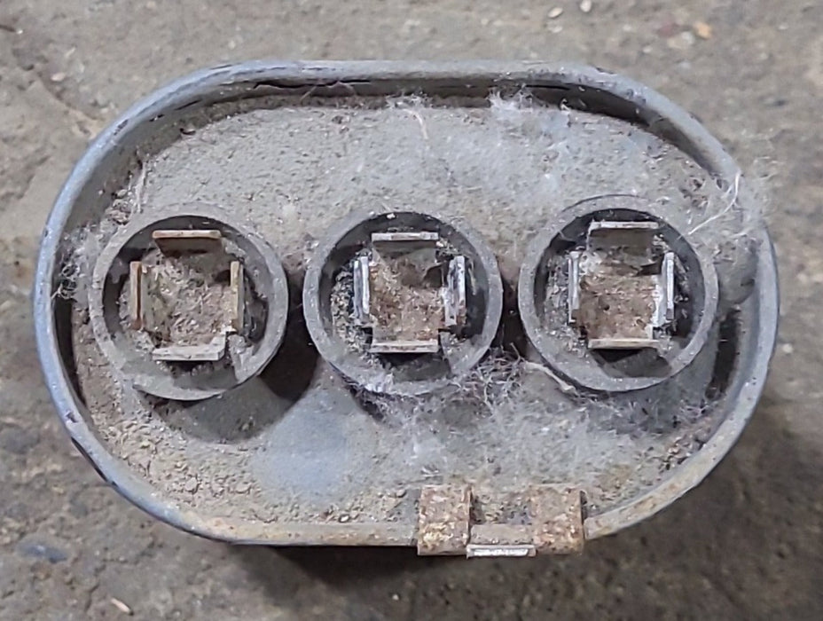 Used Dometic Air Conditioner Capacitor - 3100248.370 - Young Farts RV Parts