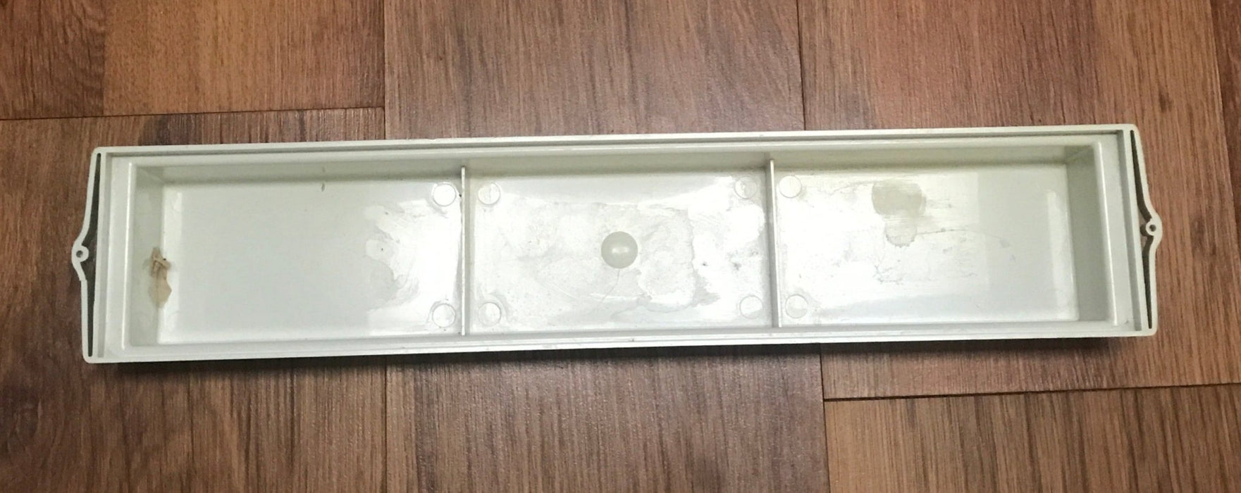 Used Dometic Drip Chute - 2007507003 , 2007507011