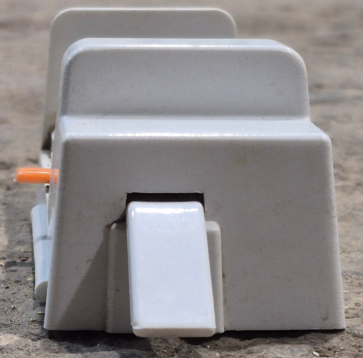 Used Dometic Fridge Light Socket Assembly 2007282003 - Young Farts RV Parts