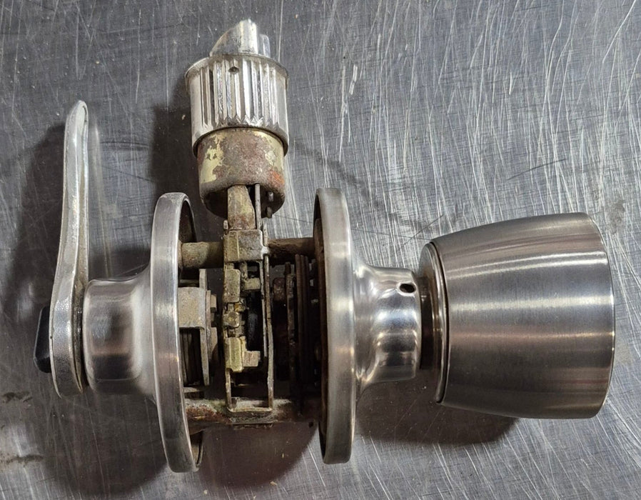 Used Entry Door Lock - Valterra L32CS000 - Young Farts RV Parts