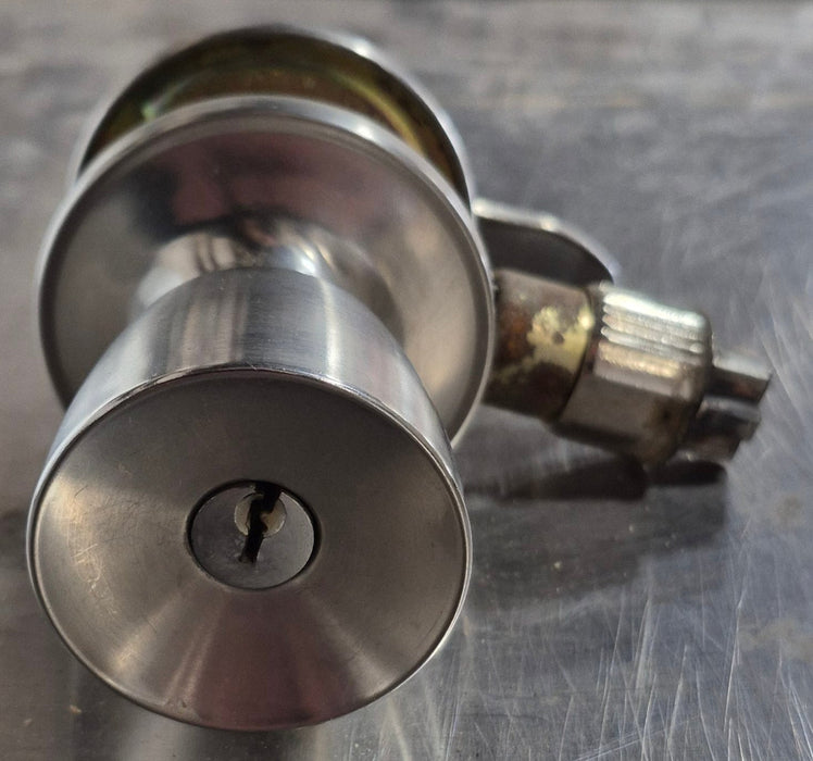 Used Entry Door Lock - Valterra L32CS000 - Young Farts RV Parts