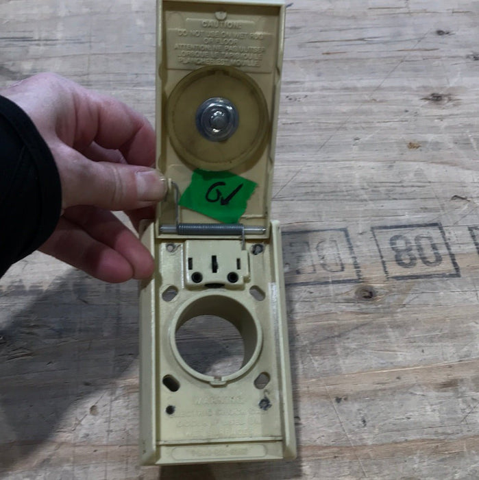 USED HP Vacuflo Series Central Vac Wall Mount 4940 - Young Farts RV Parts