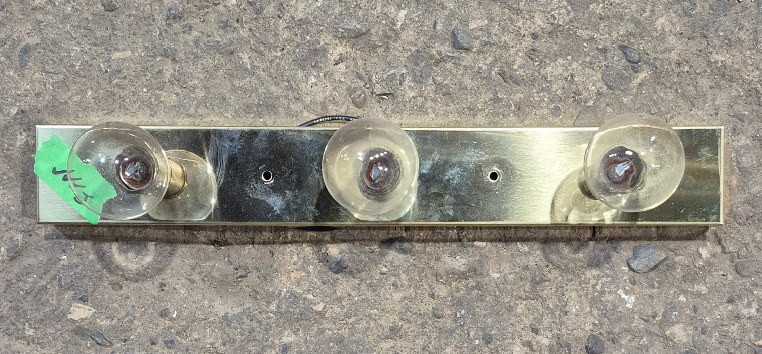 Used Interior Vanity Light Fixture E110265 | Cat. No. 523 - Young Farts RV Parts