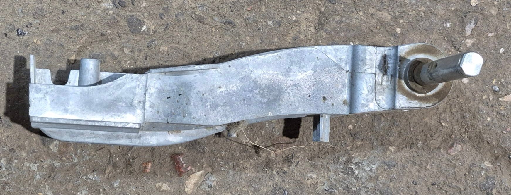 Used Lippert Solera Idler Regal Head Mount- 643916