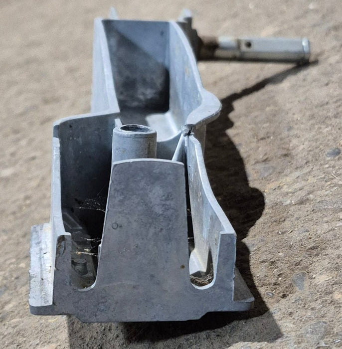 Used Lippert Solera Idler Regal Head Mount- 643916