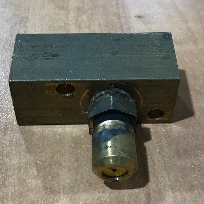 Used Magic Chef Block Elbow assembly 74009864 - Young Farts RV Parts