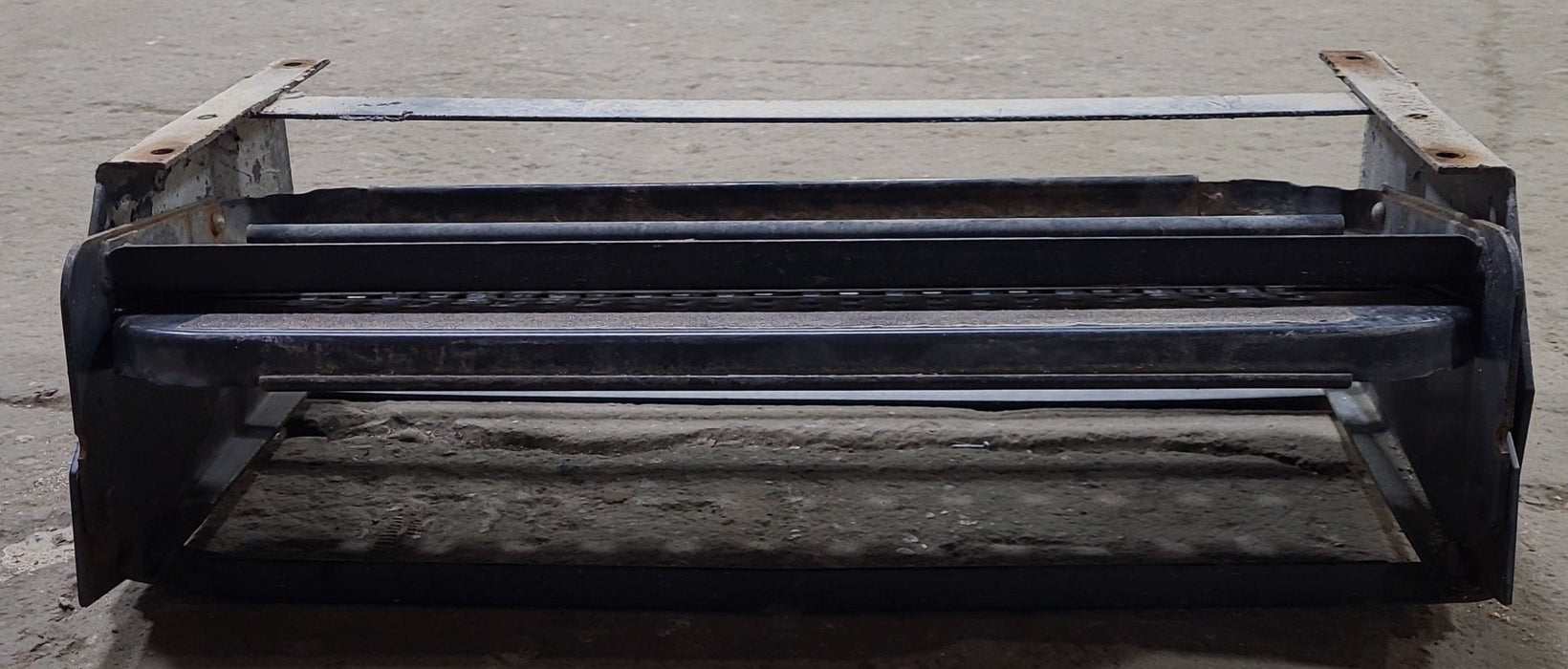 Used Manual Double Fold Step - Young Farts RV Parts