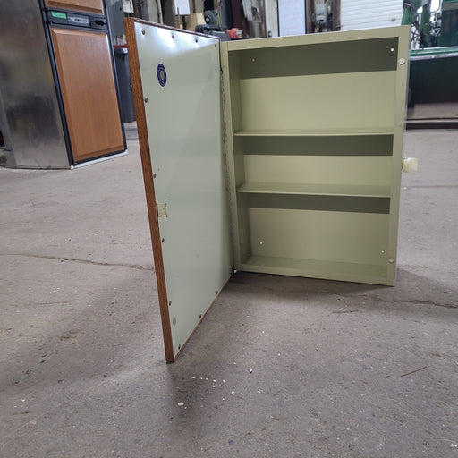 Used Mirrored Medicine Cabinet - Young Farts RV Parts