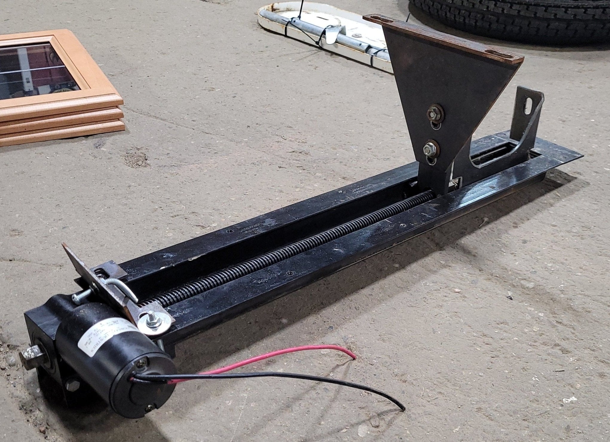 Used RV Slide Out Track System with Norco Motor MC102C — RV Part Shop CA