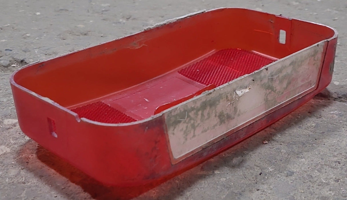 Used RV Tail Light Assembly Replacement Lens
