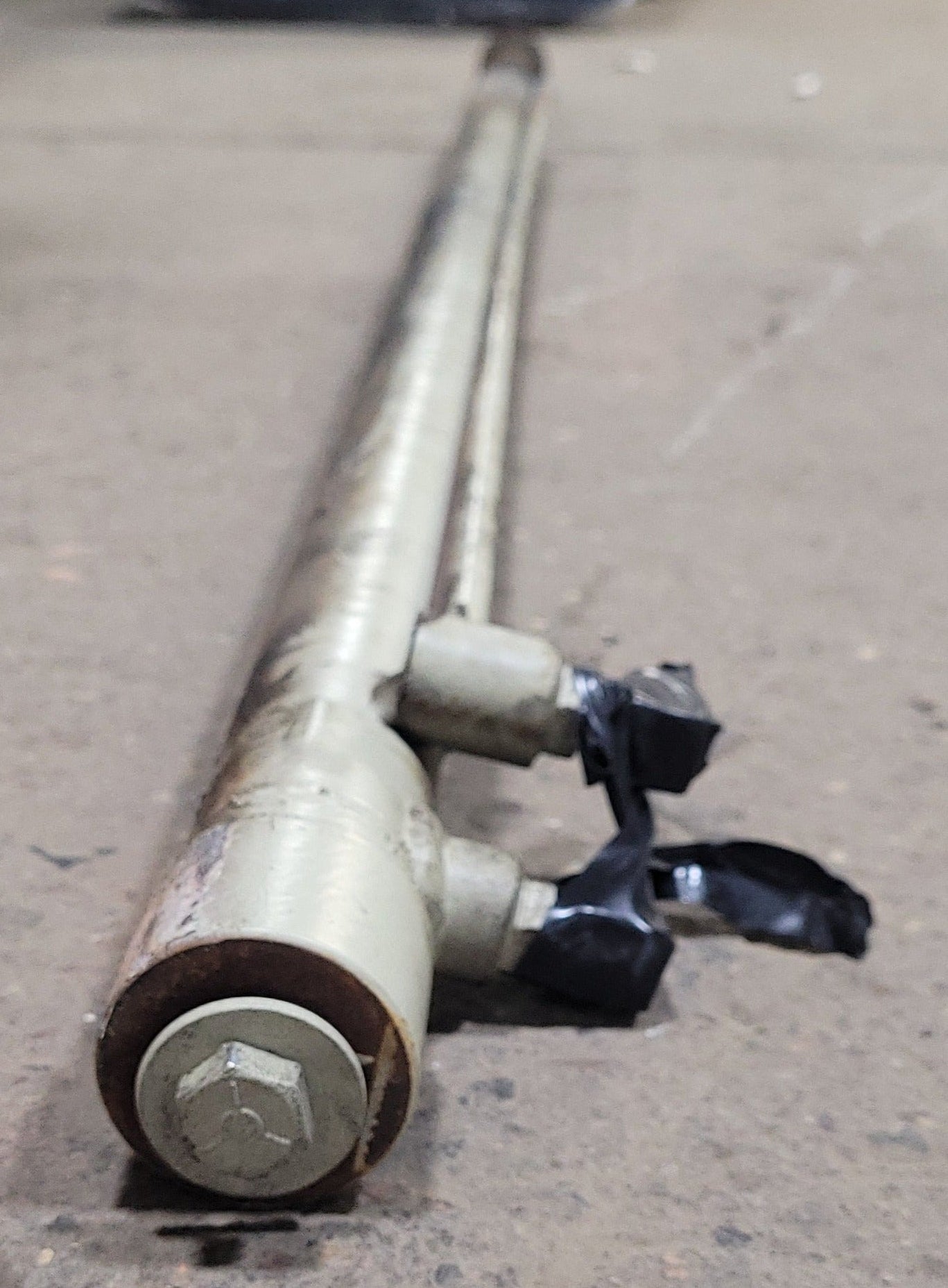 Buy Used Slide Out Hydraulic Ram/ Cylinder Online - Young Farts RV ...