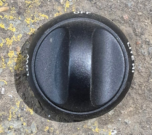 Used Suburban Top Burner Control Knob - 140240 - Young Farts RV Parts