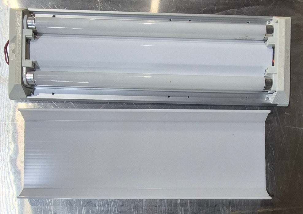 Used Sunbeam Dual Fluorescent Light Fixture Model 830 - Young Farts RV Parts