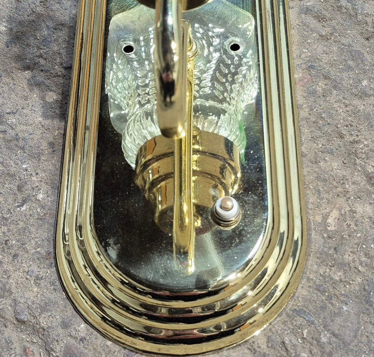 Used Wall Mount Light - Young Farts RV Parts